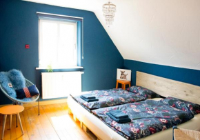 Villa Kunterbunt - sehr zentral, neu renoviert, 2SZ